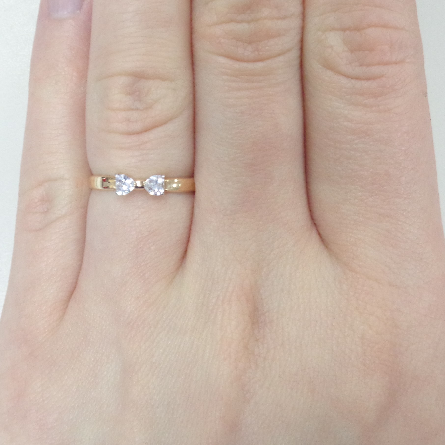 Золотое кольцо 585 пробы; родий; вставки 2 Фианит бесцв.;